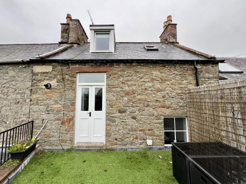 17 St Marys Place, Kirkcudbright - Williamson and 