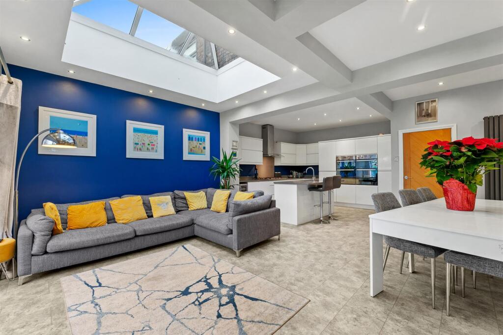 2 Old Lane family room.jpg