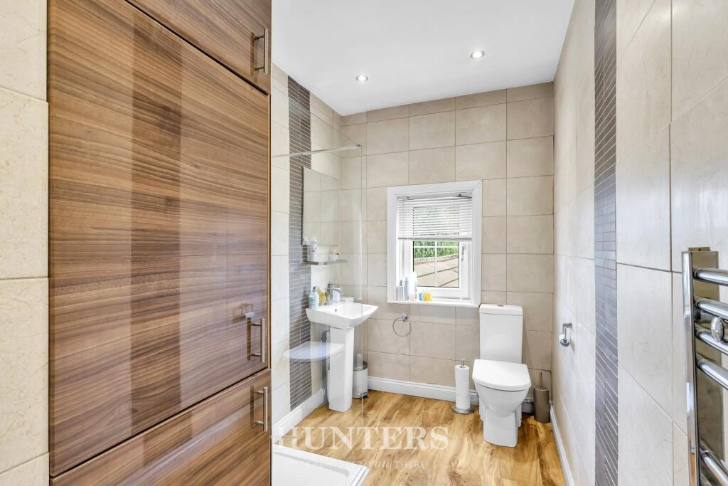 126 Boothroyden Road (19).jpg