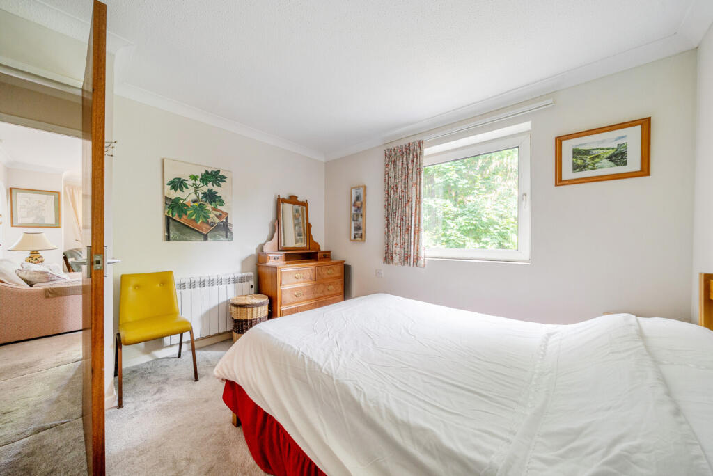 1329049-8-687f619...