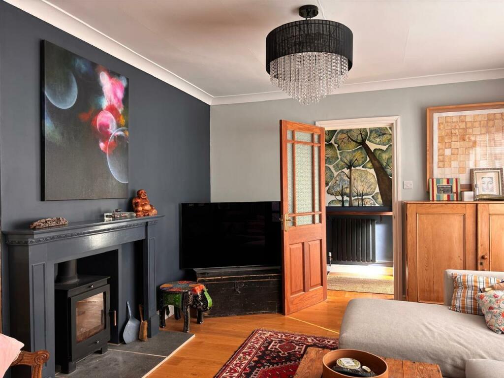 SITTING ROOM