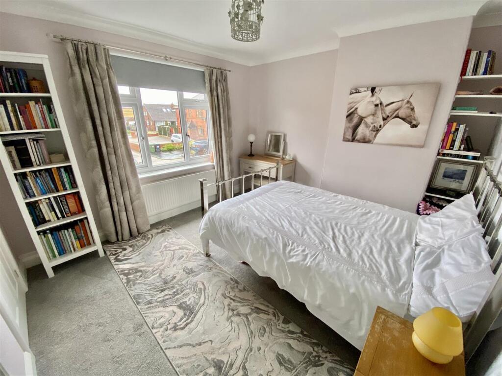 Bramleys Estate Agents - Scopsley Lane - Mirfield 