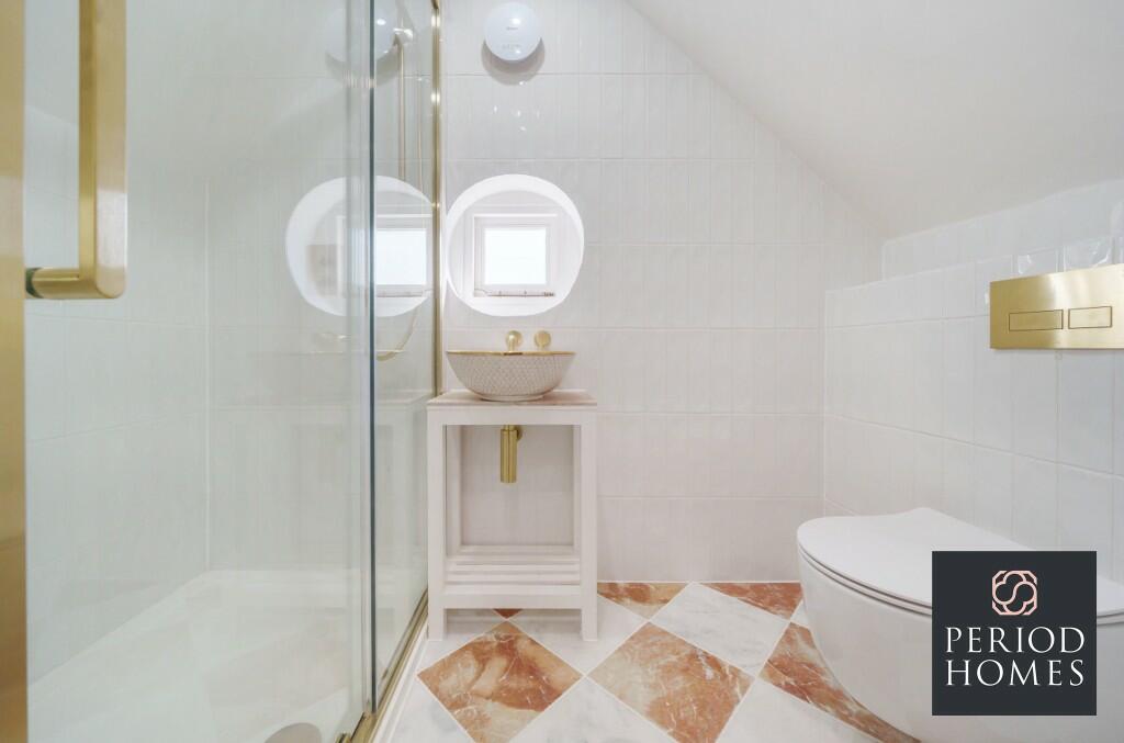 En-Suite 1