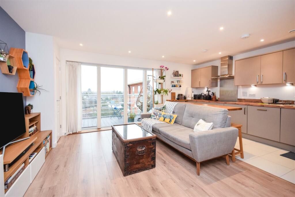 Open Plan Kitchen/Reception Room