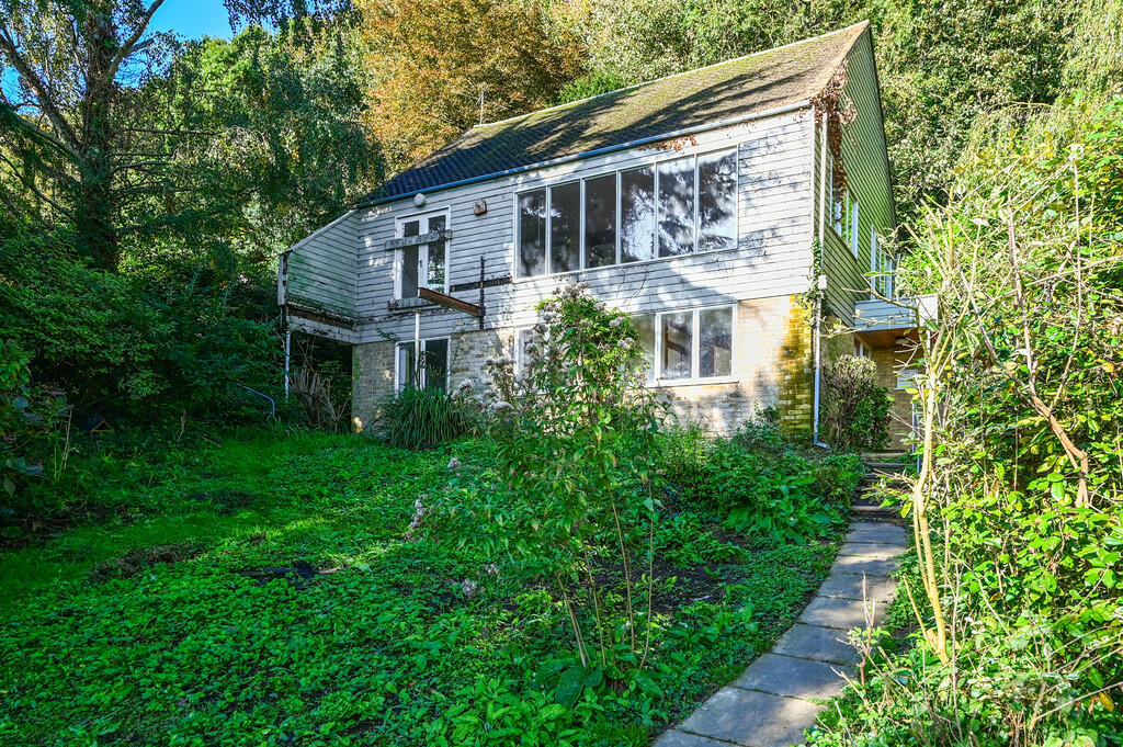 32a military road...