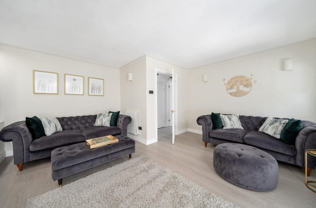 1335948-19-6895c9...