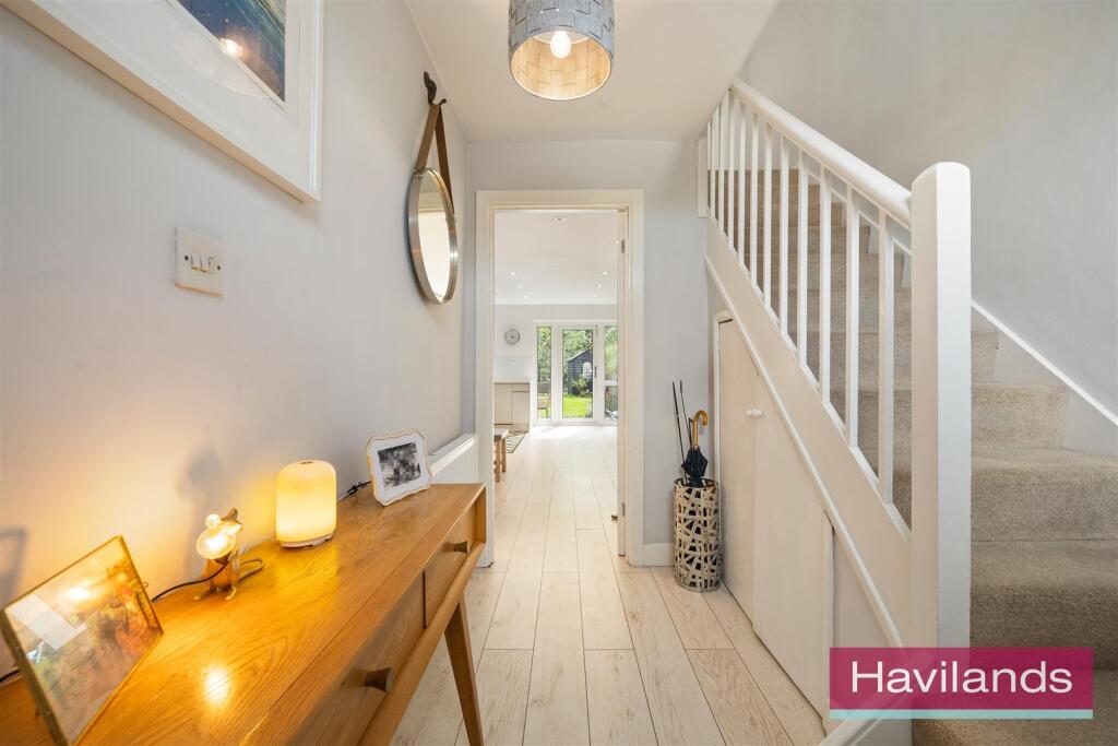 Blenheim Close-13.jpg