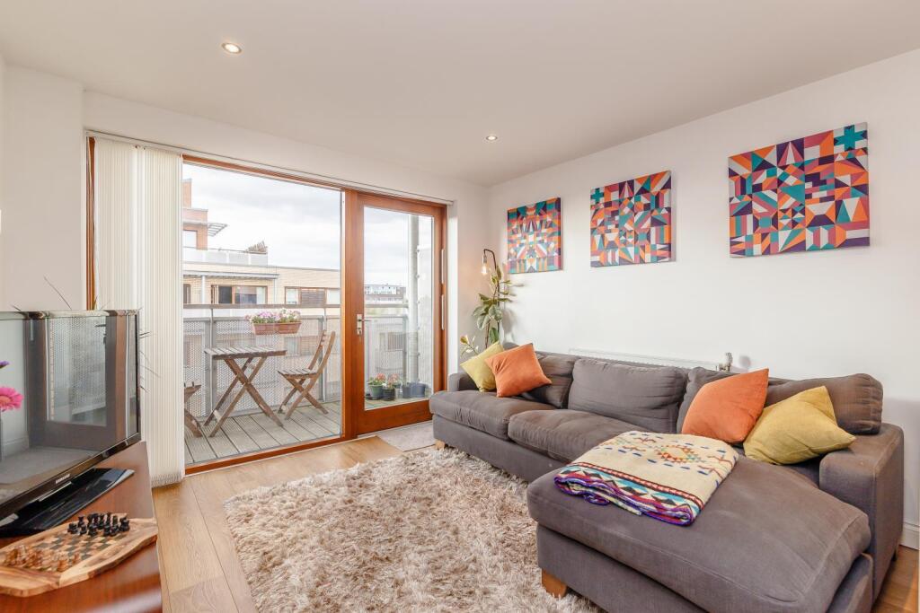 Findlay House, 7 Trevithick Way, London