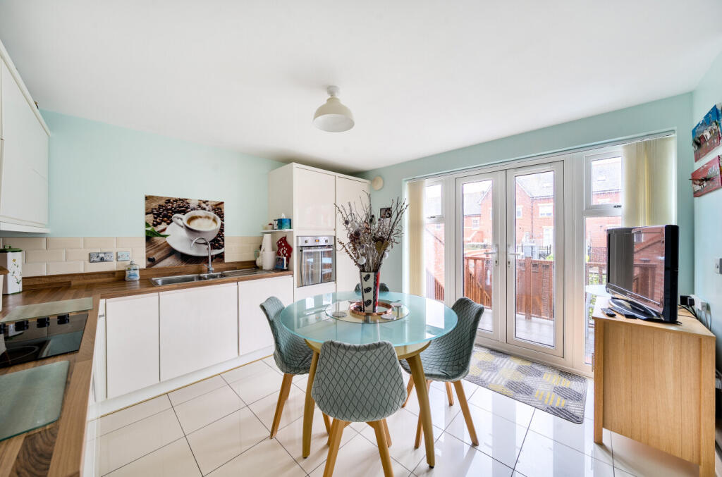 1381517-4-694415d...