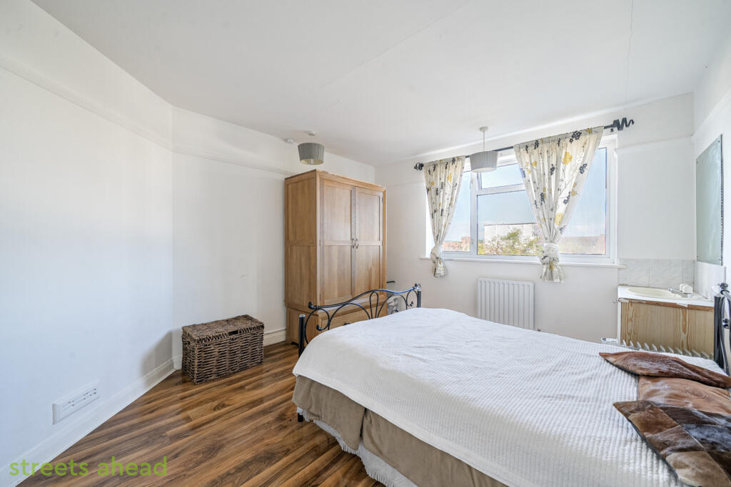 04cc0c9c-016e-404...