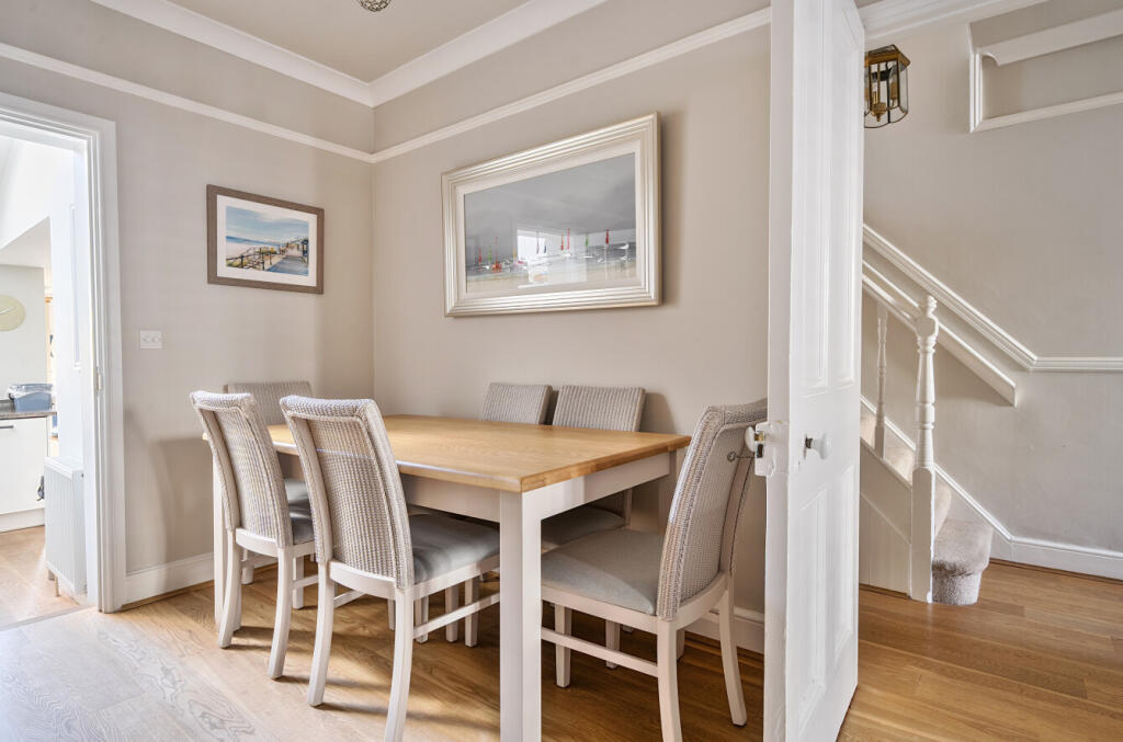 1364425-11-68e7bc...