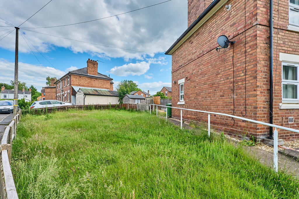 P1462947 T202506021901.jpg