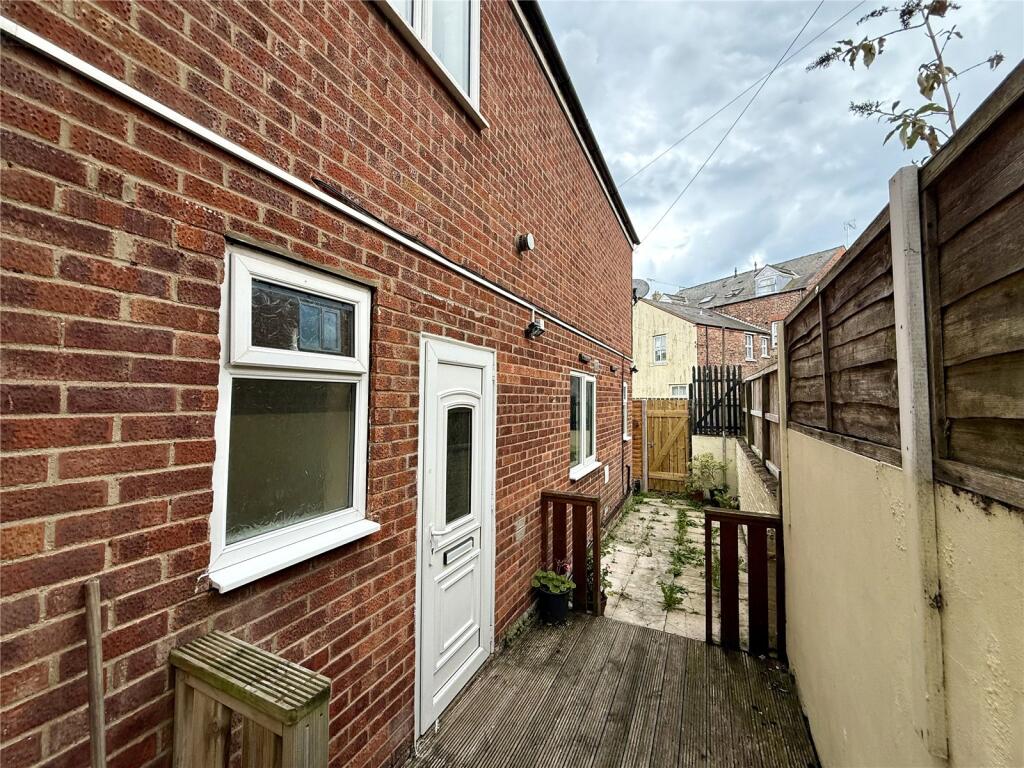 Annexe Entrance