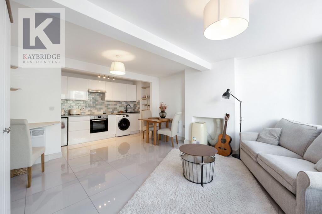 Church Road KT17 4DZ