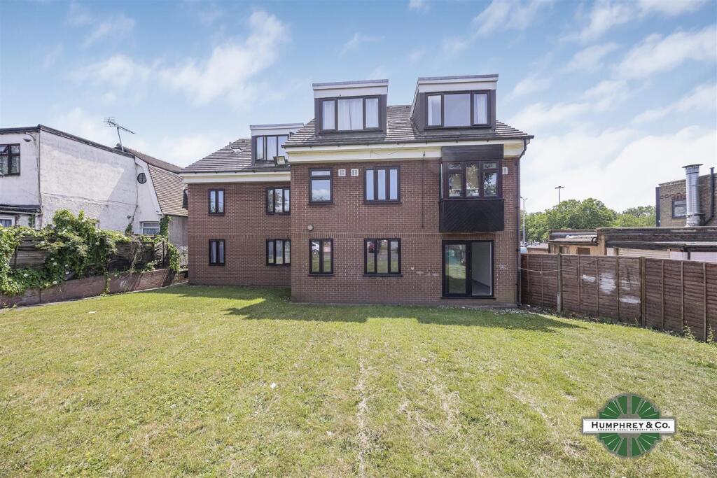 2, 248 Albany Court -011.jpg