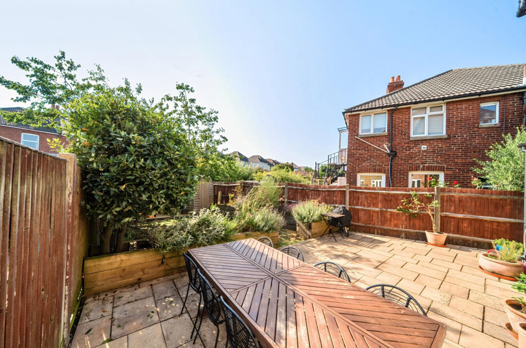 1340117-5-689b695...