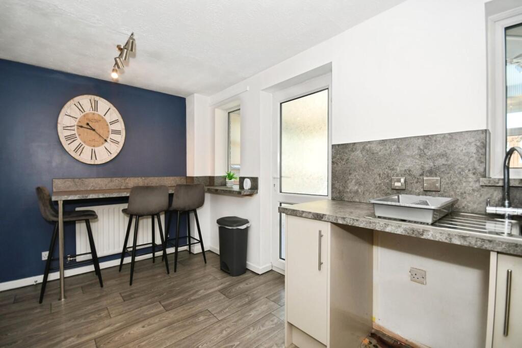 KITCHEN DINER 02.jpg