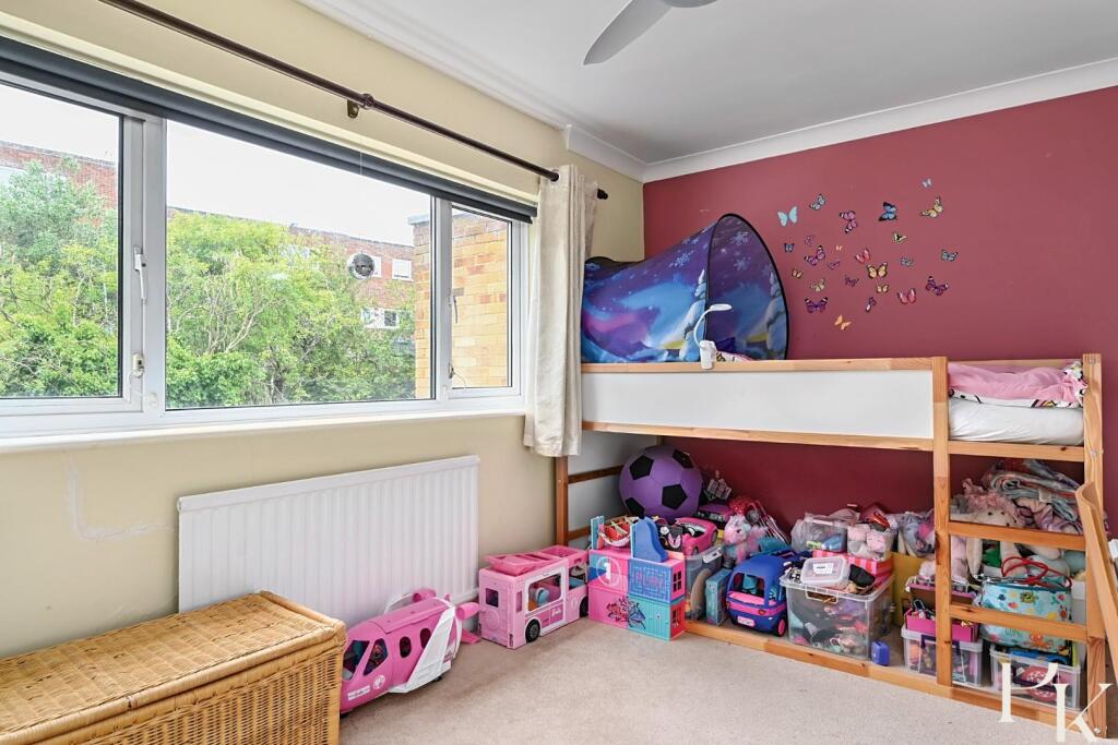 9 Goldstone Lane BN3 (4).jpg