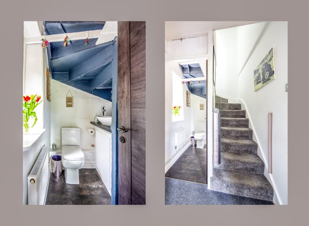 Cloakroom/Stairs