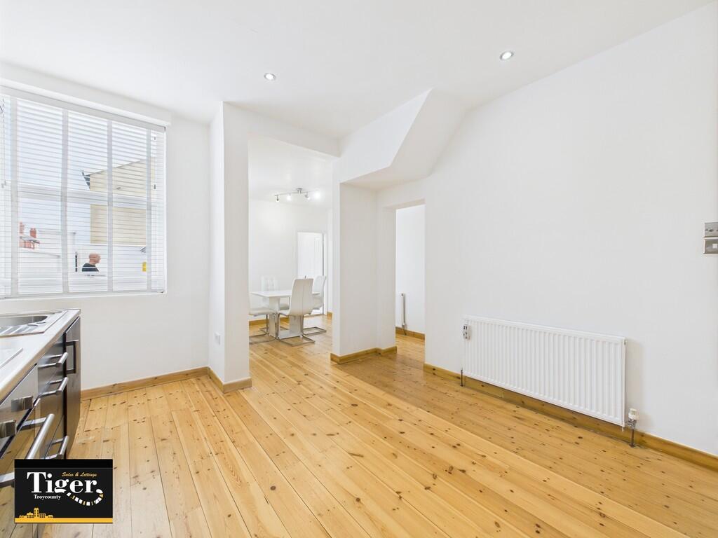 CAM03440G0-PR0377...