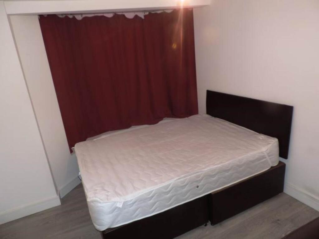 Bedroom2