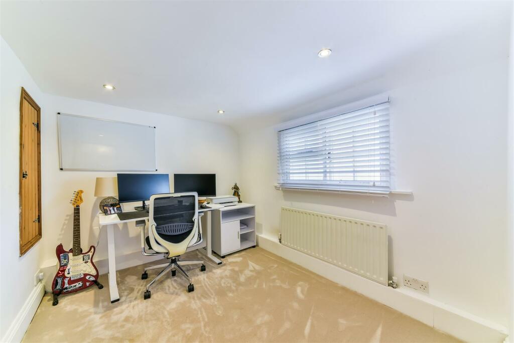 PARK COTTAGE- (12).jpg