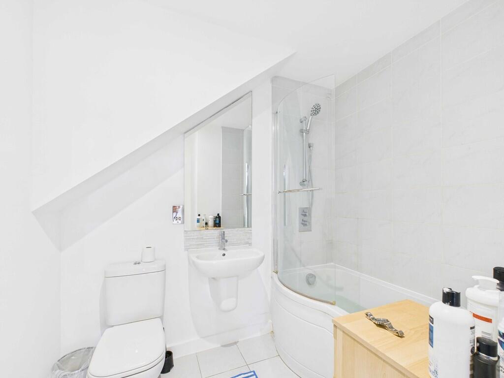 CAM03741G0-PR0066...