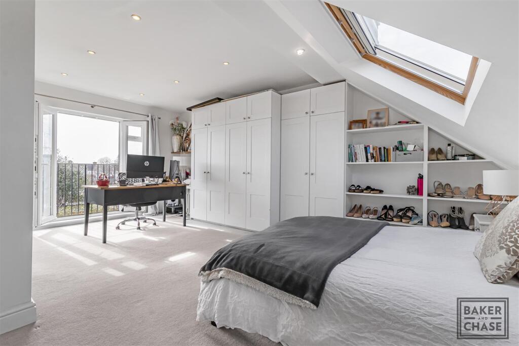 Bedroom 1 (Loft)