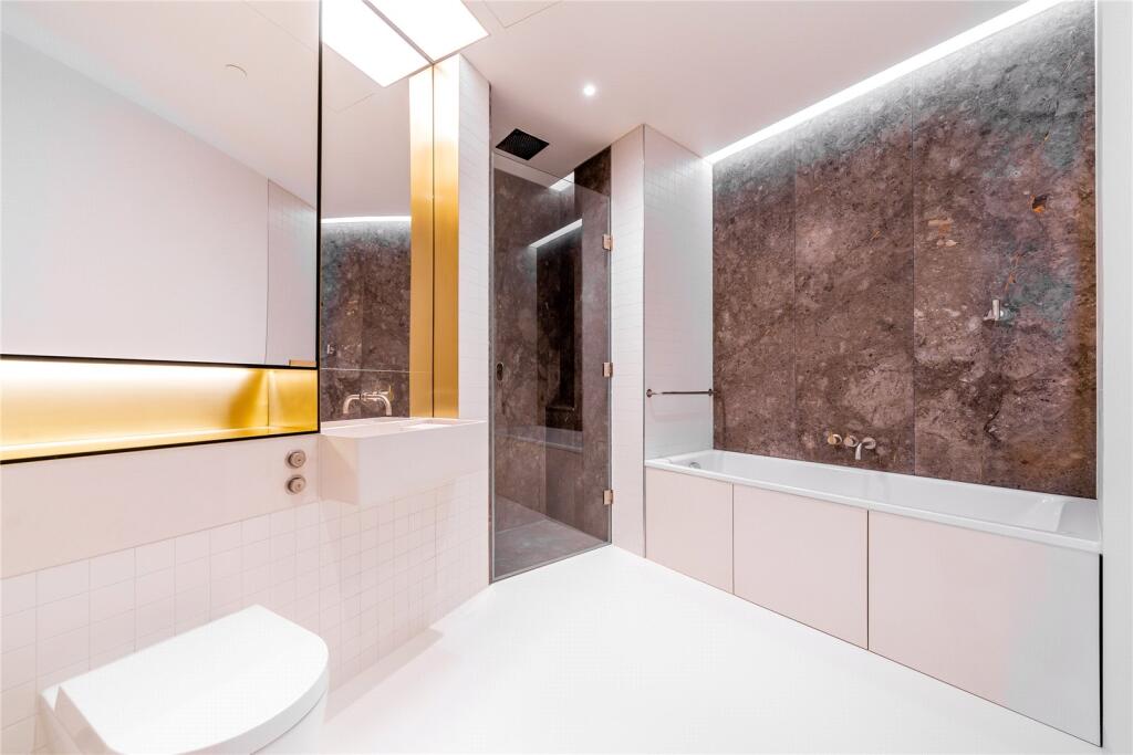 Master Ensuite