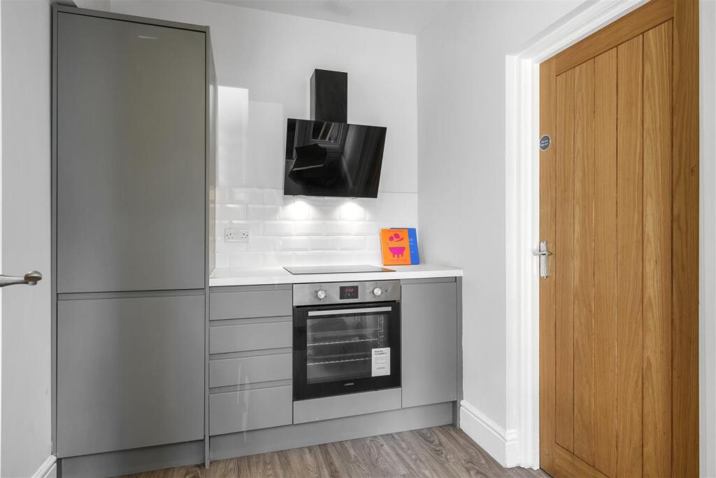 2 Clarendon St-Hi-6.jpg