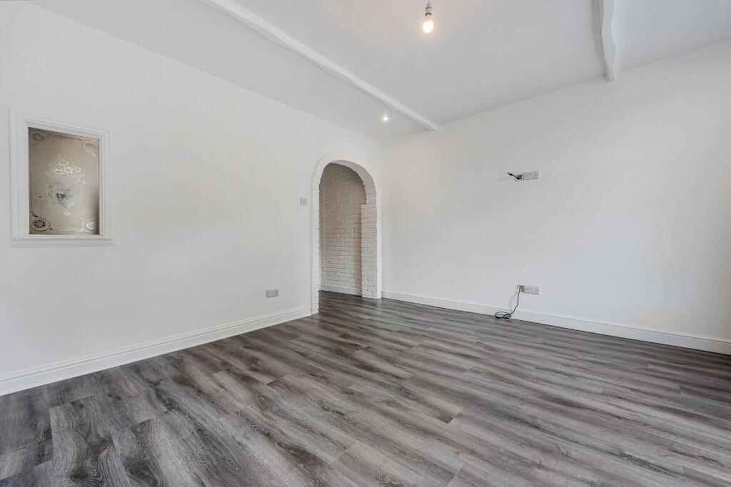 46 Marsh House Lane HDR-3.jpg