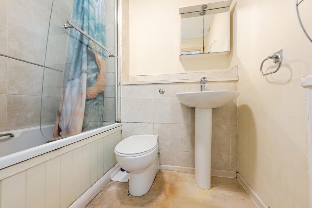Bathroom W/C