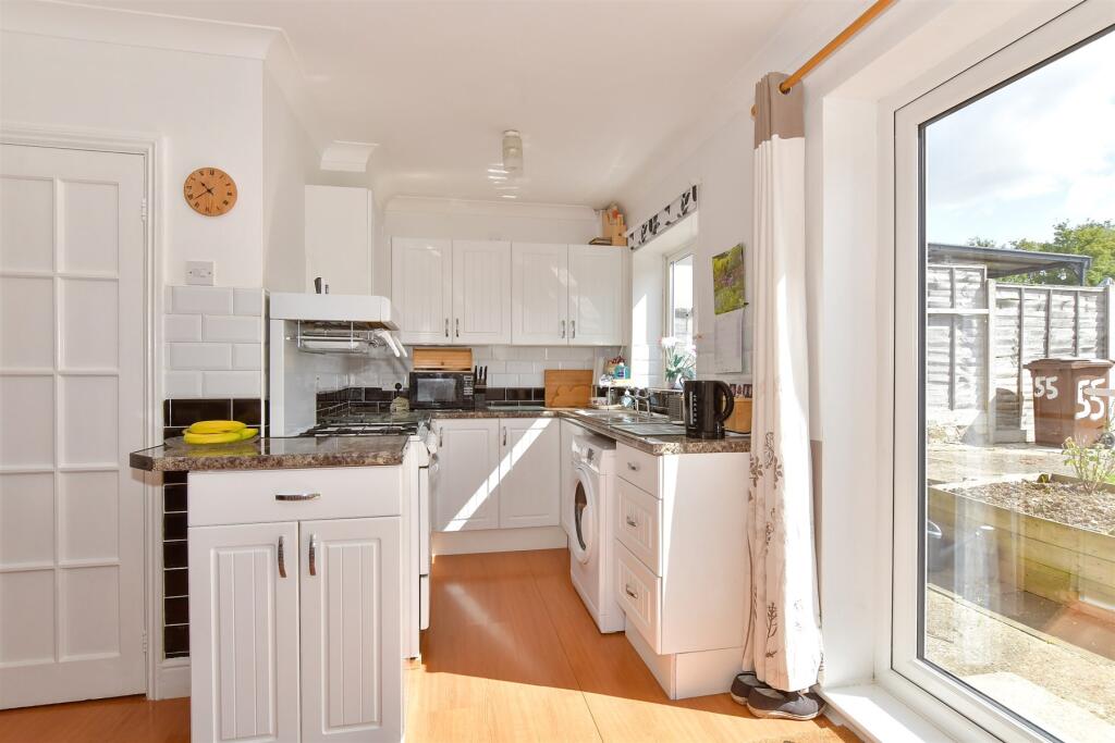 Kitchen/Dining Area