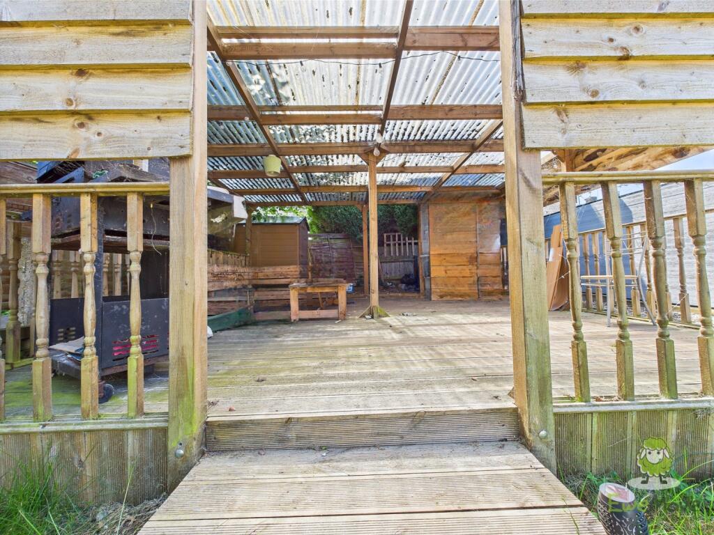 CAM01543G0-PR0129-STILL010