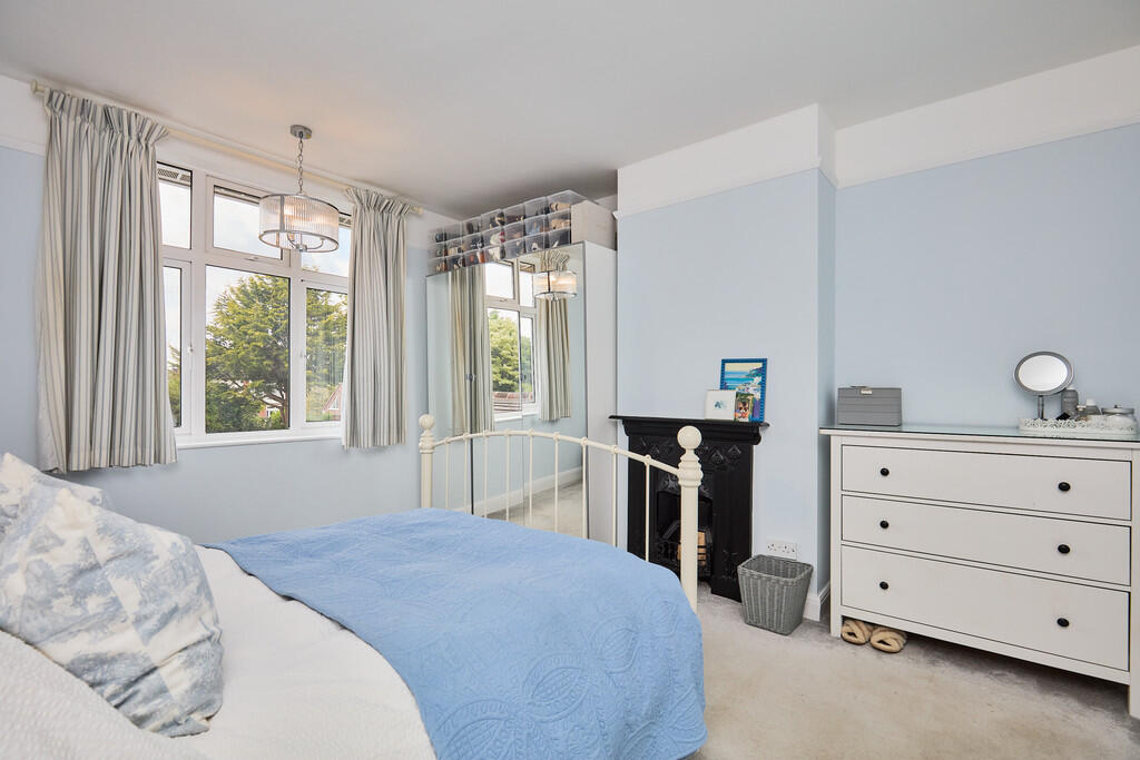 Edward Knight 202...