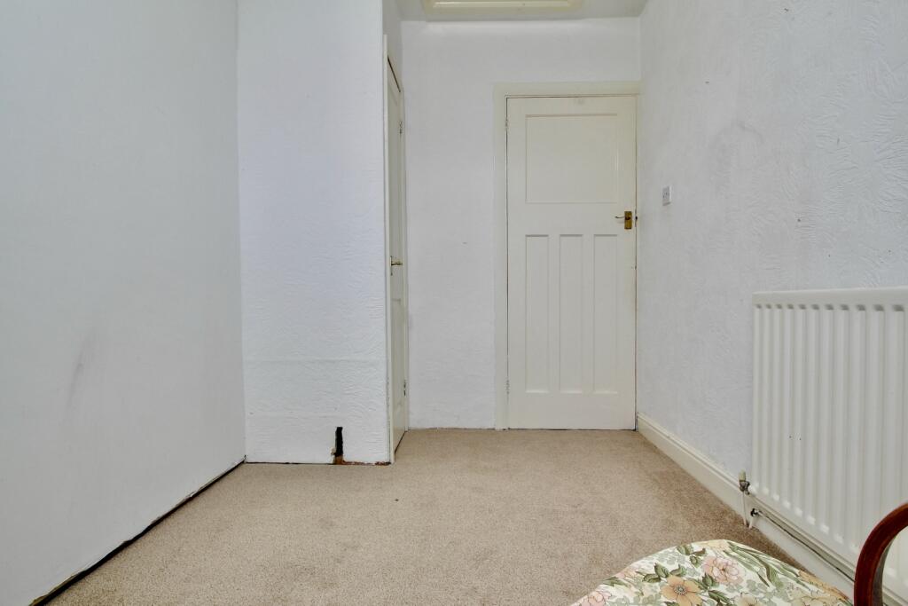 Bedroom 3 - reverse view
