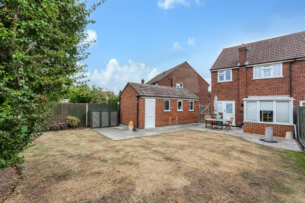 Chessholme Road Garden.jpg