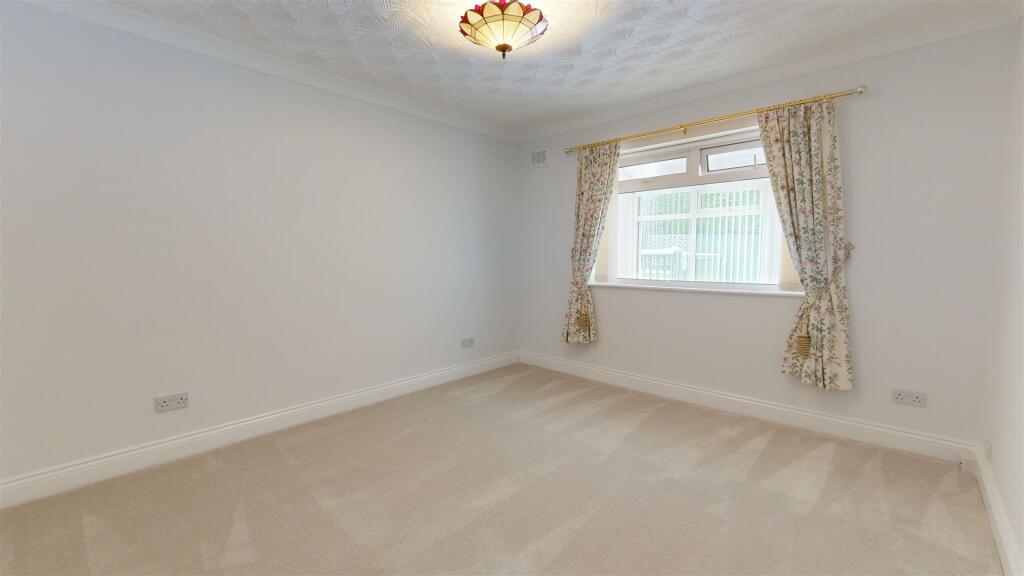 207-Bierley-Lane-01082025_162624.jpg