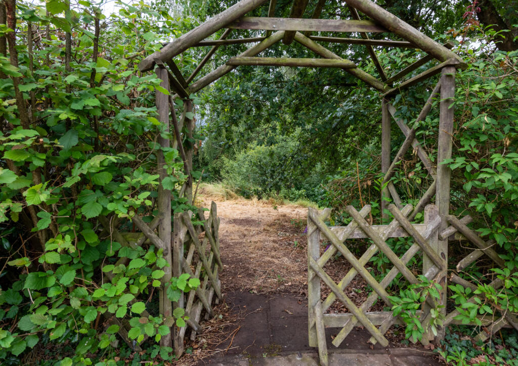 Garden &amp; Grounds