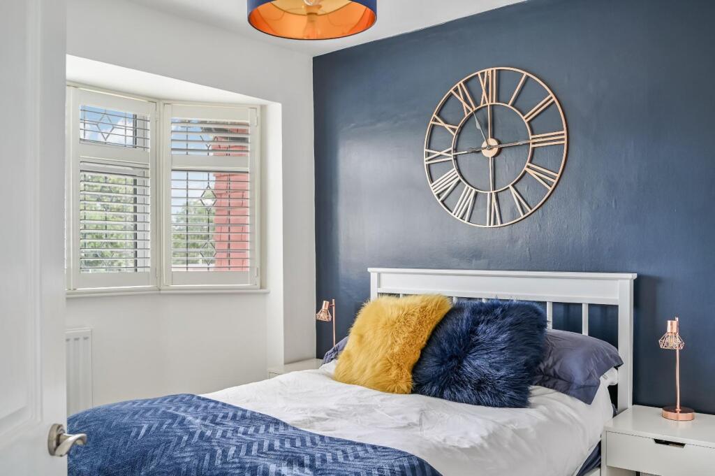 CAVERLEIGH WAY-37.jpg