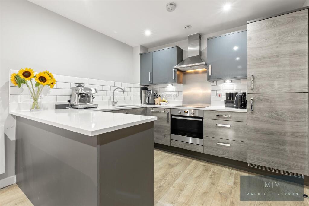 Flat 2, 28, Normanton Road MV-8.jpg