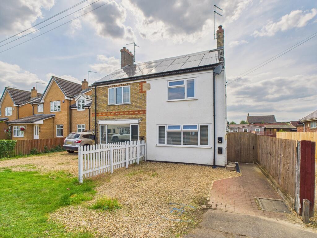 CAM01909G0-PR0351-STILL003