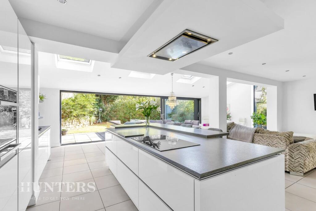 Family Kitchen Diner