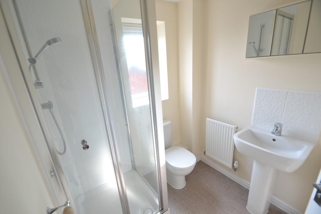 Ensuite Shower Ro...