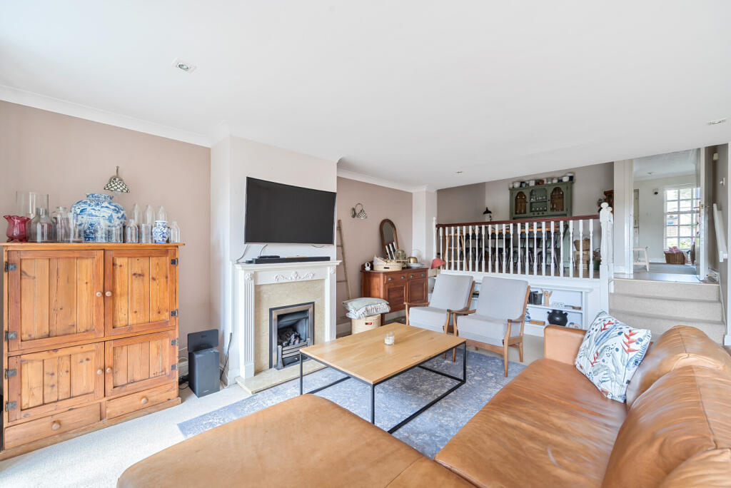 1297833-7-6830401...