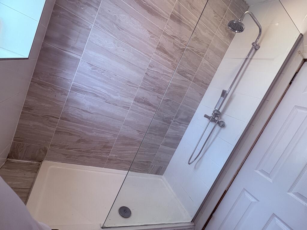 Walk in shower