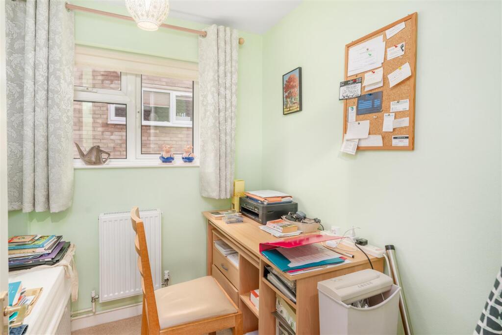 1 Deers Close, Bodicote-21.jpg