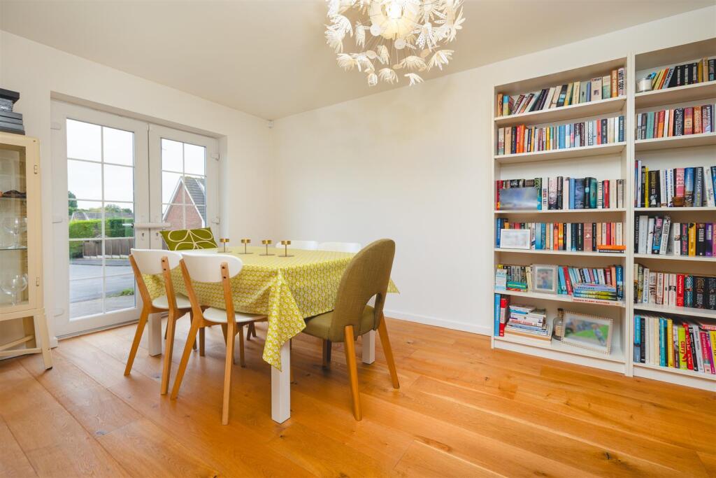 11 Loire Close, Ashby