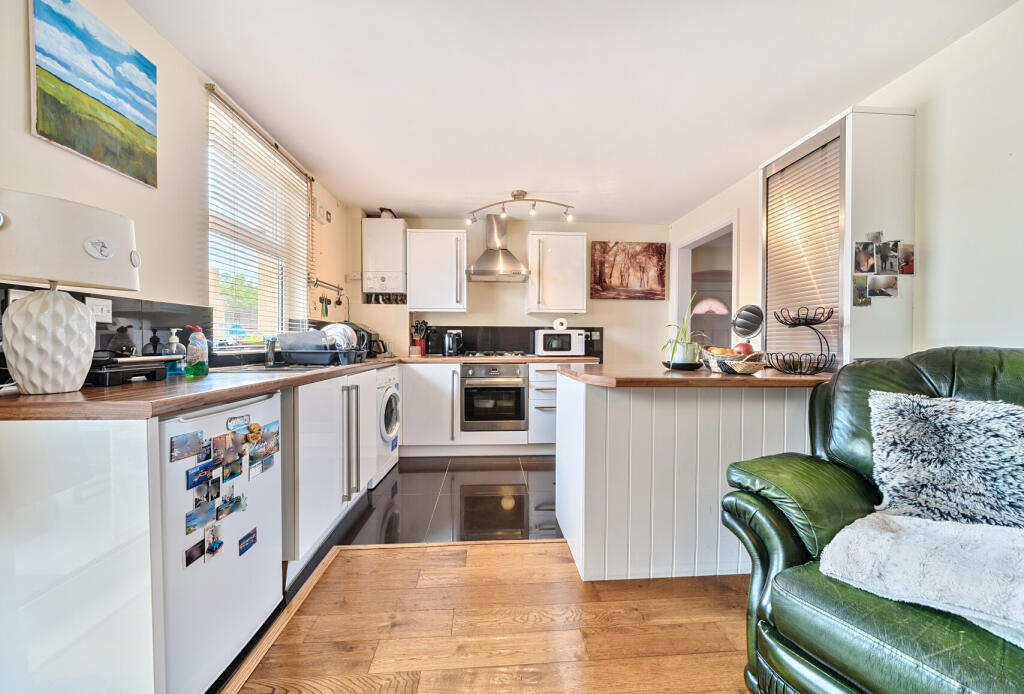 16-681c92a4e9940-...