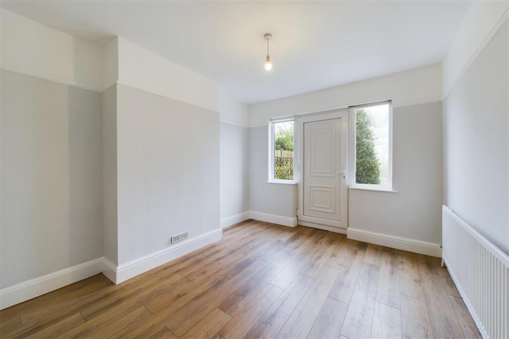 37, Kingsholm Road Southmead, Bristol, BS10 5LJ | 